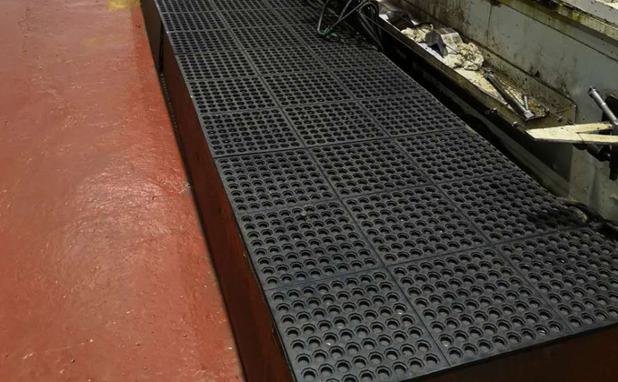 車(chē)間設(shè)備防滑地墊