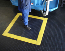 生產(chǎn)車間塑膠地板鋪裝材料，耐壓耐磨、耐油、防滑地板地墊 車間地面處理