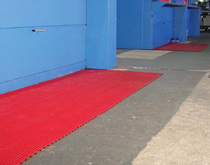 生產(chǎn)加工流水線工業(yè)防滑地墊，防水防油工業(yè)地毯卷